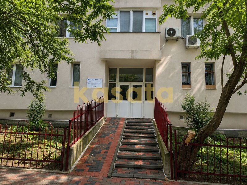 Dristor, Mihai Bravu, metrou, ap 3 camere 69 mp, 1980, decomandat